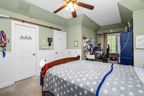 Tiny photo for 610 Grant Court, Burr Ridge, IL 60527 (MLS # 12702919)