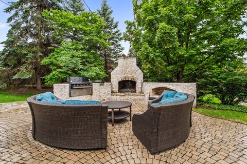 Tiny photo for 610 Grant Court, Burr Ridge, IL 60527 (MLS # 12702919)