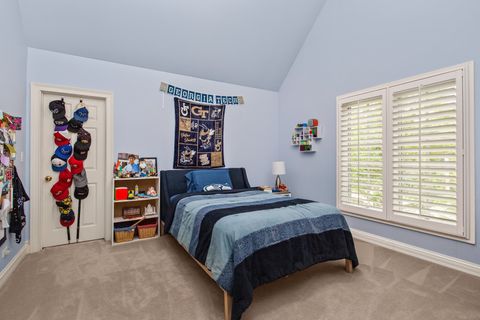 Tiny photo for 610 Grant Court, Burr Ridge, IL 60527 (MLS # 12702919)