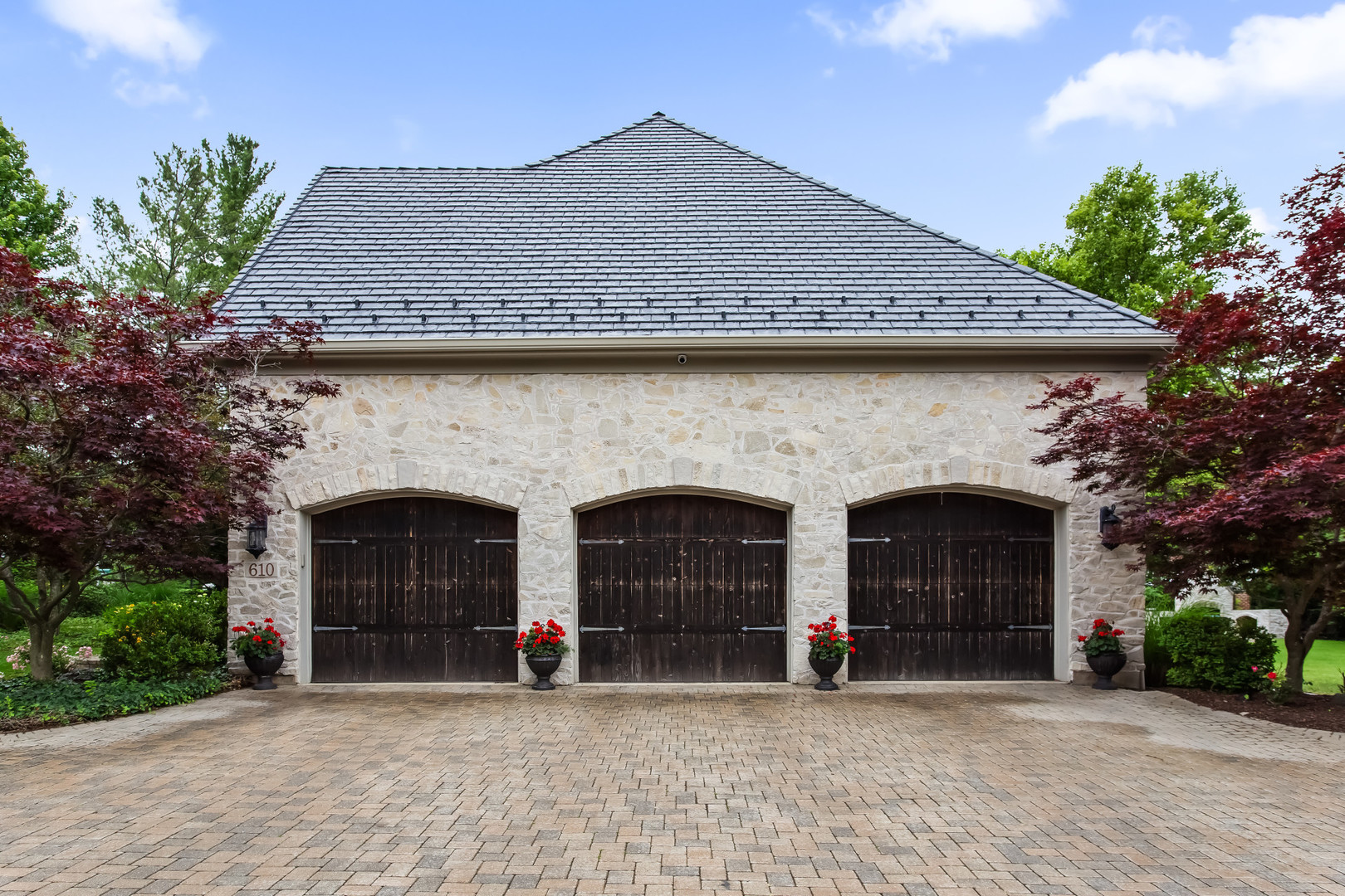 610 Grant Court