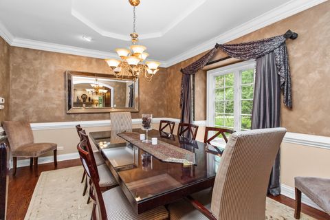 Tiny photo for 610 Grant Court, Burr Ridge, IL 60527 (MLS # 12702919)