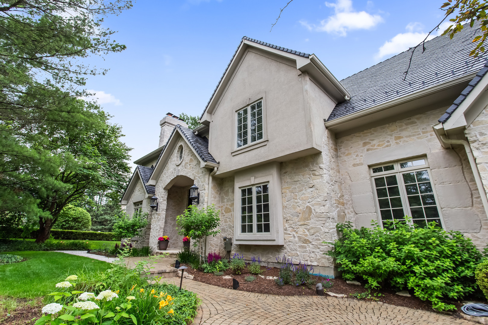 610 Grant Court