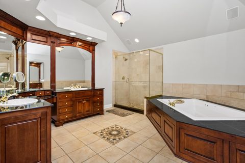 Tiny photo for 610 Grant Court, Burr Ridge, IL 60527 (MLS # 12702919)