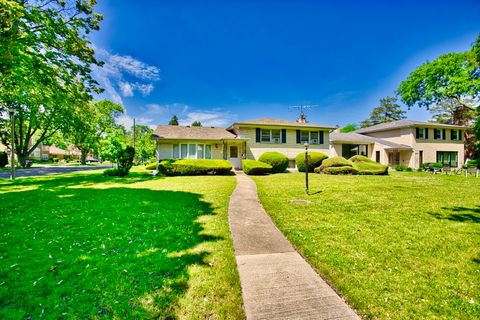 Tiny photo for 4454 Concord Lane, Skokie, IL 60076 (MLS # 12401915)