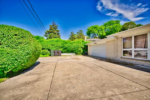Tiny photo for 4454 Concord Lane, Skokie, IL 60076 (MLS # 12401915)