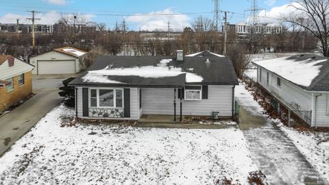 Tiny photo for 231 E Wayne Place, Wheeling, IL 60090 (MLS # 12550826)