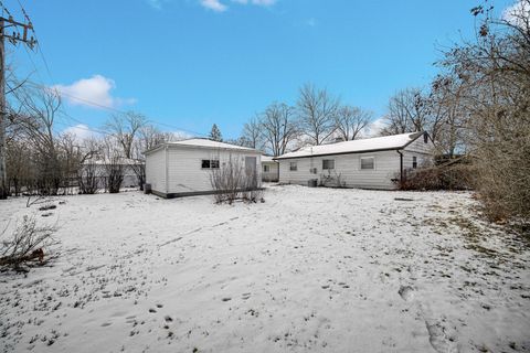 Tiny photo for 231 E Wayne Place, Wheeling, IL 60090 (MLS # 12550826)