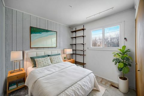 Tiny photo for 231 E Wayne Place, Wheeling, IL 60090 (MLS # 12550826)