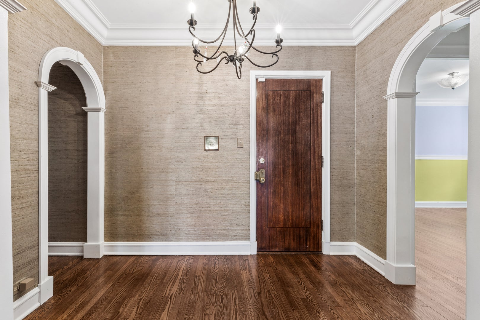 482 Sheridan Road 1