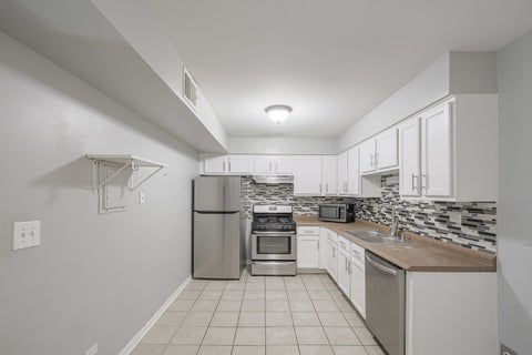 Tiny photo for 625 Derry Court #1A, Schaumburg, IL 60193 (MLS # 12771991)