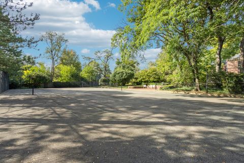 Tiny photo for 1053 Laurie Lane, Burr Ridge, IL 60527 (MLS # 12484493)