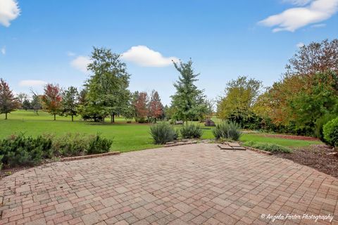 Tiny photo for 2215 Crystal Circle, Crystal Lake, IL 60012 (MLS # 12486289)