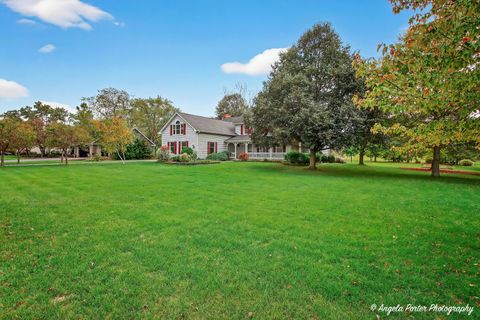 Tiny photo for 2215 Crystal Circle, Crystal Lake, IL 60012 (MLS # 12486289)