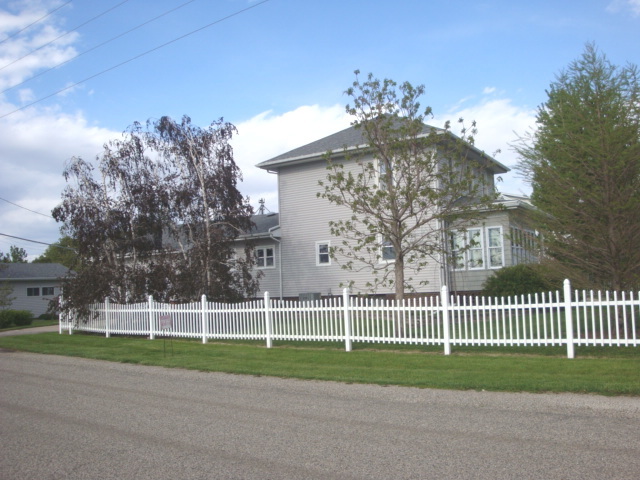 429 W Koplin Avenue