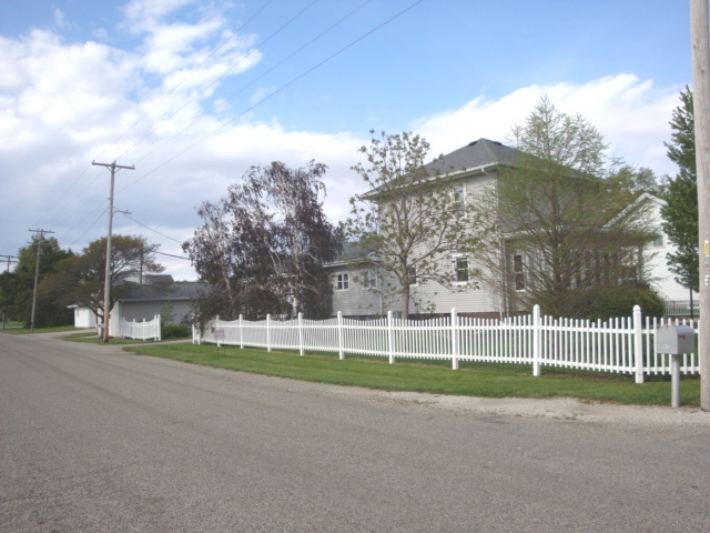 429 W Koplin Avenue