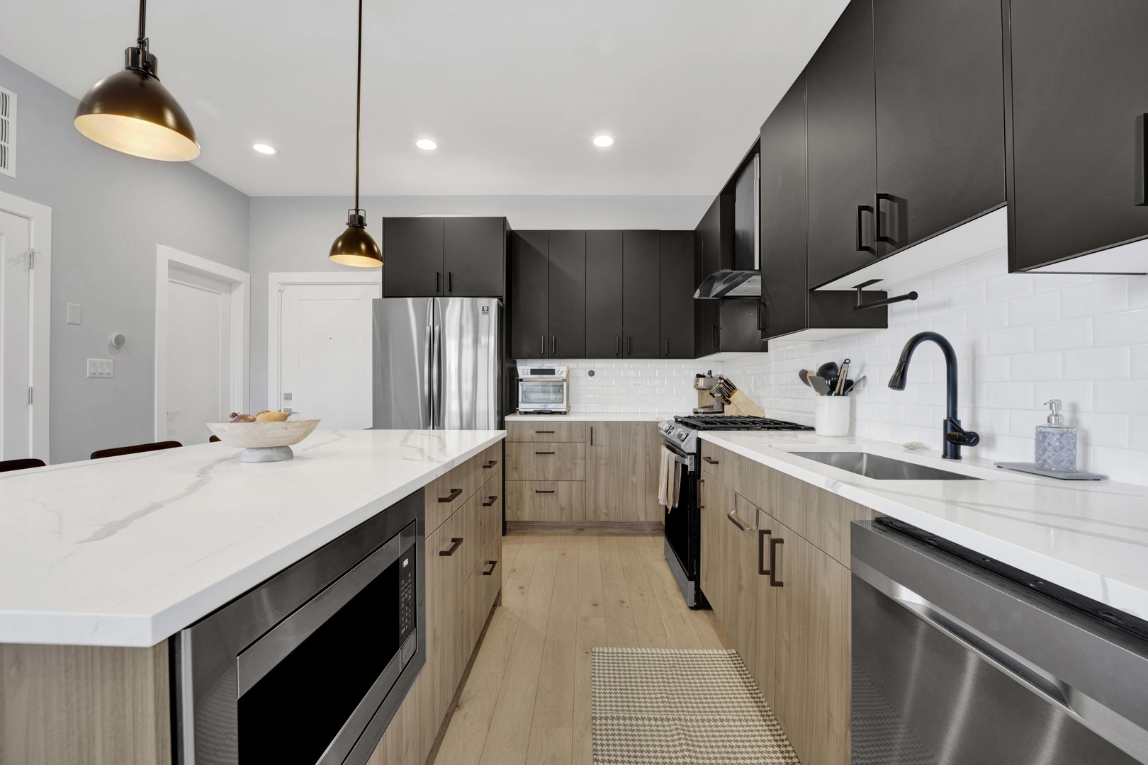 1932 N Drake Avenue 2W