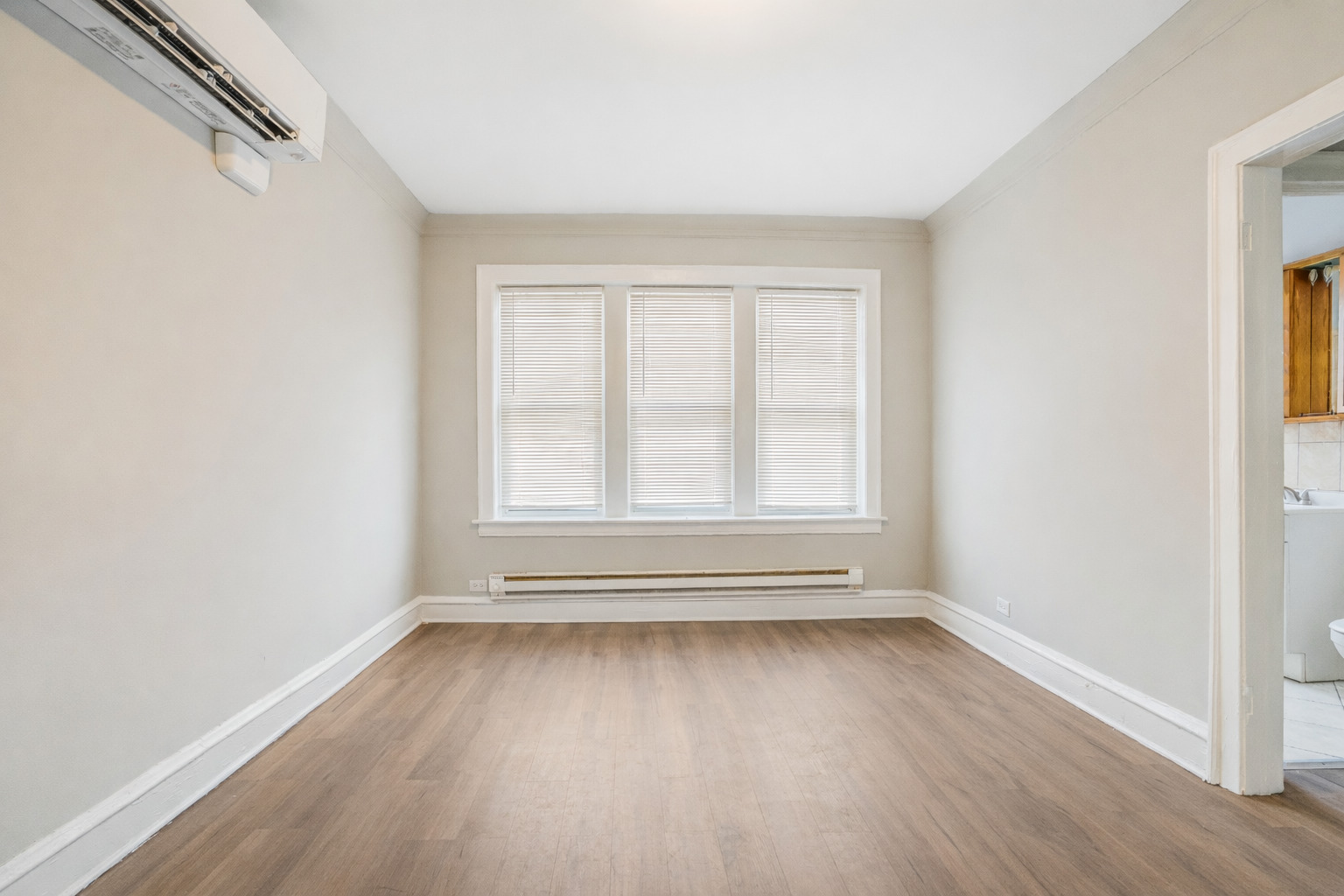 8001 S Maryland Avenue