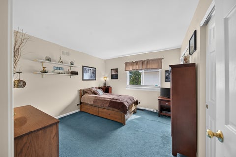 Tiny photo for 251 Winslow Way, Lake In The Hills, IL 60156 (MLS # 12759462)