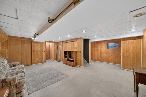Tiny photo for 251 Winslow Way, Lake In The Hills, IL 60156 (MLS # 12759462)