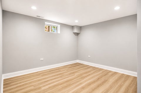 Tiny photo for 8818 S 55th Court, Oak Lawn, IL 60453 (MLS # 12669610)