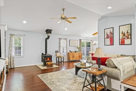 Tiny photo for 1204 Edgeview Drive, Mahomet, IL 61853 (MLS # 12440318)