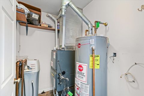 Tiny photo for 1204 Edgeview Drive, Mahomet, IL 61853 (MLS # 12440318)