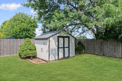 Tiny photo for 1204 Edgeview Drive, Mahomet, IL 61853 (MLS # 12440318)