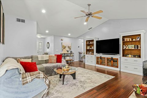 Tiny photo for 1204 Edgeview Drive, Mahomet, IL 61853 (MLS # 12440318)