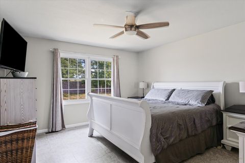 Tiny photo for 1204 Edgeview Drive, Mahomet, IL 61853 (MLS # 12440318)