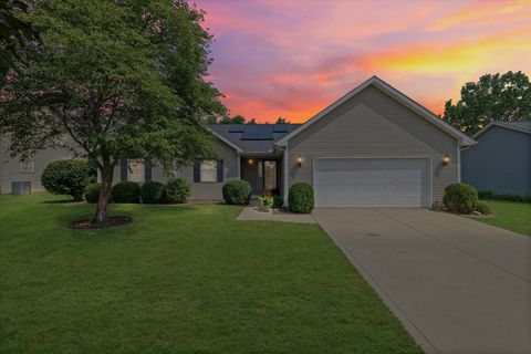 Tiny photo for 1204 Edgeview Drive, Mahomet, IL 61853 (MLS # 12440318)