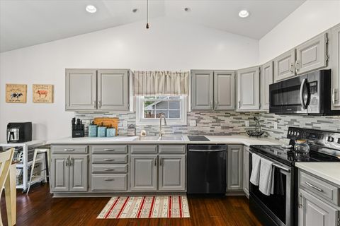 Tiny photo for 1204 Edgeview Drive, Mahomet, IL 61853 (MLS # 12440318)