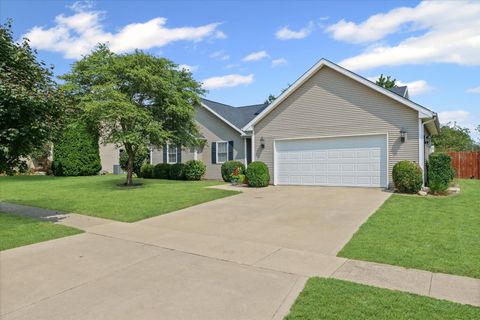 Tiny photo for 1204 Edgeview Drive, Mahomet, IL 61853 (MLS # 12440318)