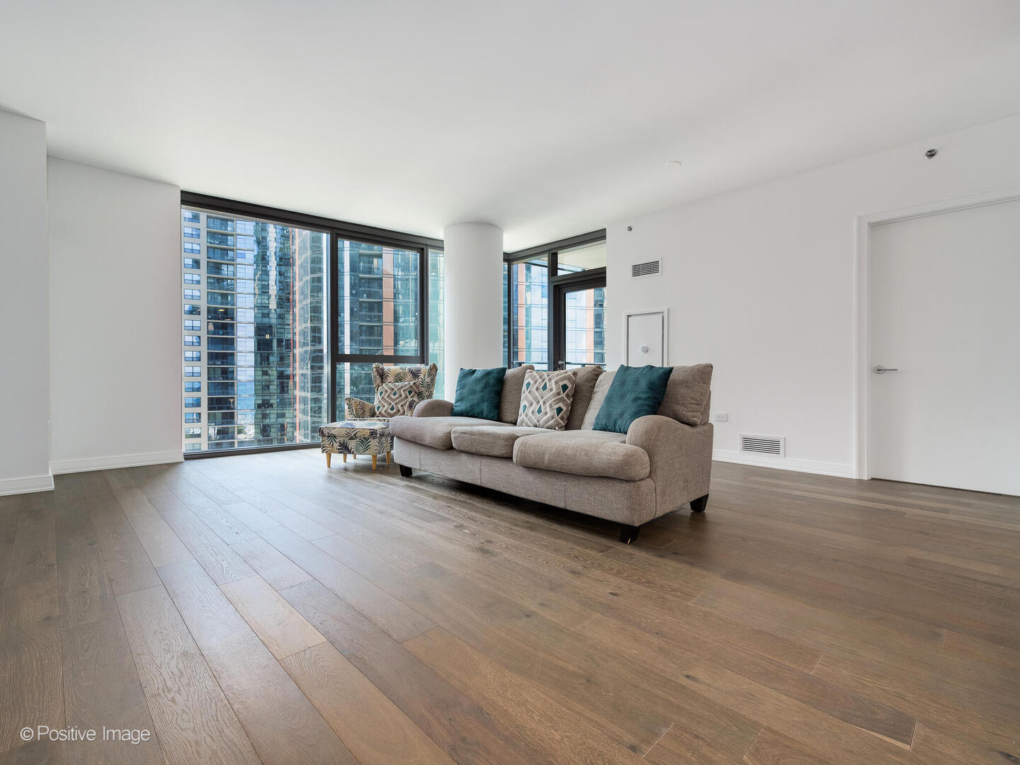 211 N Harbor Drive 1003