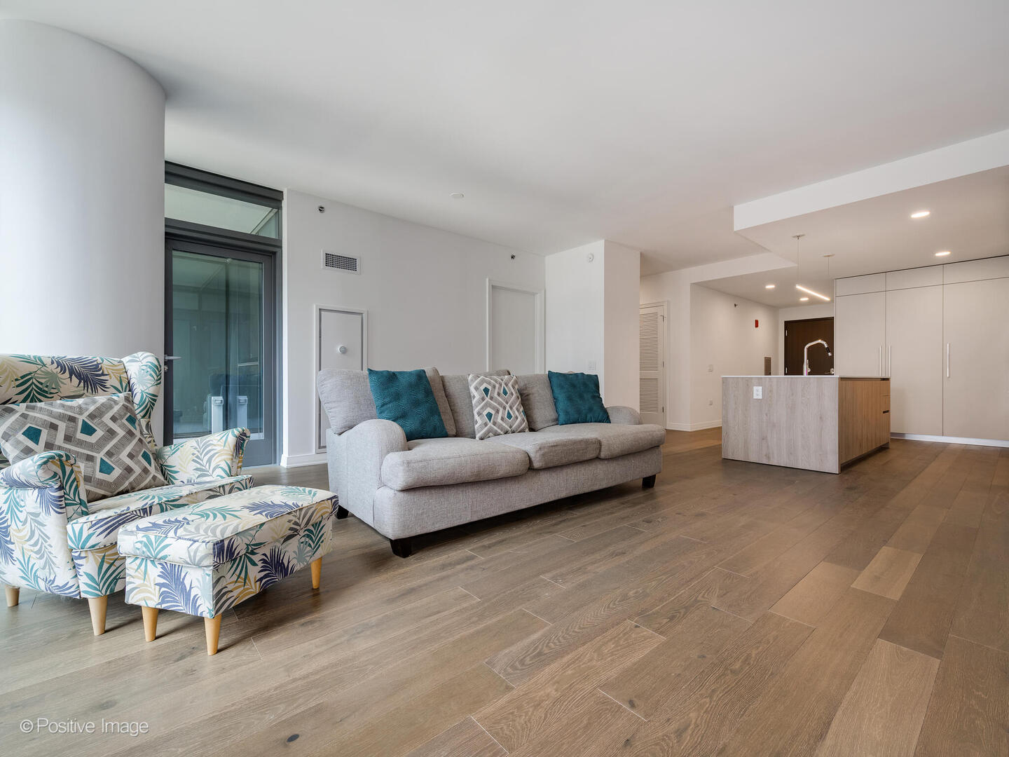 211 N Harbor Drive 1003
