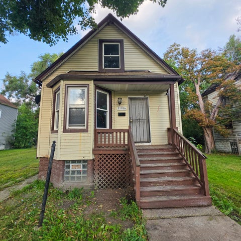 Photo of 11936 S Prairie Avenue, Chicago, IL 60628 (MLS # 12749915)