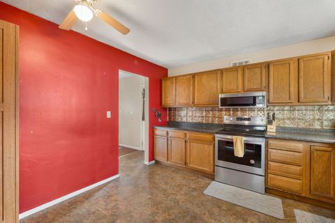 Tiny photo for 1822 Cody Street, Bettendorf, IA 52722 (MLS # 12617621)