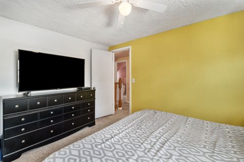 Tiny photo for 1822 Cody Street, Bettendorf, IA 52722 (MLS # 12617621)