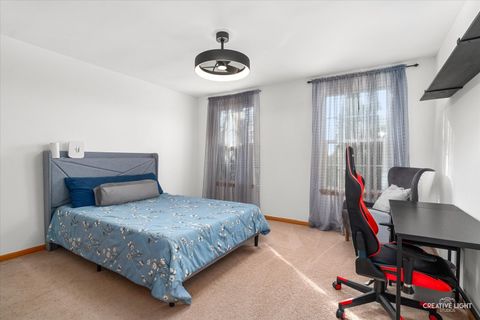 Tiny photo for 951 Canyon Trail Court, Yorkville, IL 60560 (MLS # 12563356)