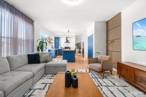 Tiny photo for 951 Canyon Trail Court, Yorkville, IL 60560 (MLS # 12563356)