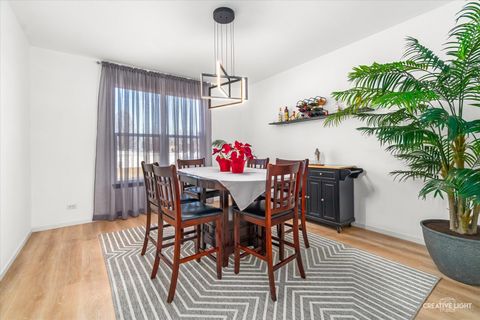 Tiny photo for 951 Canyon Trail Court, Yorkville, IL 60560 (MLS # 12563356)