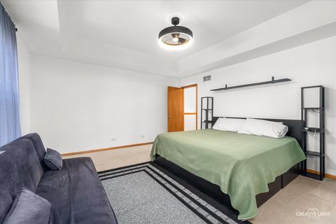 Tiny photo for 951 Canyon Trail Court, Yorkville, IL 60560 (MLS # 12563356)