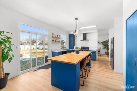 Tiny photo for 951 Canyon Trail Court, Yorkville, IL 60560 (MLS # 12563356)