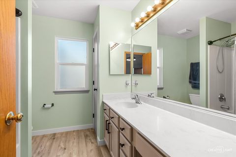 Tiny photo for 951 Canyon Trail Court, Yorkville, IL 60560 (MLS # 12563356)