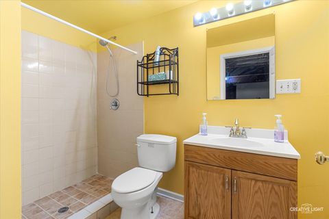 Tiny photo for 951 Canyon Trail Court, Yorkville, IL 60560 (MLS # 12563356)