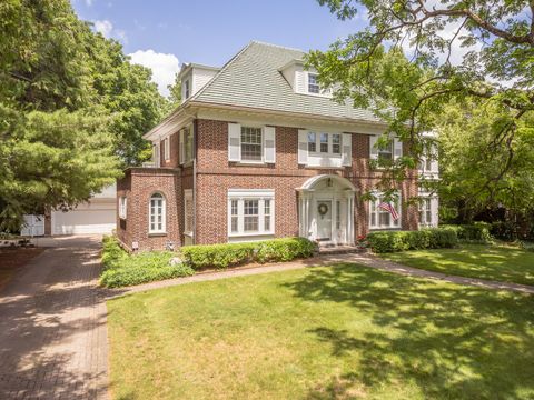 Photo of 1286 W Stephenson Street, Freeport, IL 61032 (MLS # 12524830)