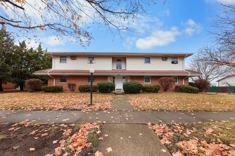 Photo of 100 Green Acres Drive #2, Morris, IL 60450 (MLS # 12525296)