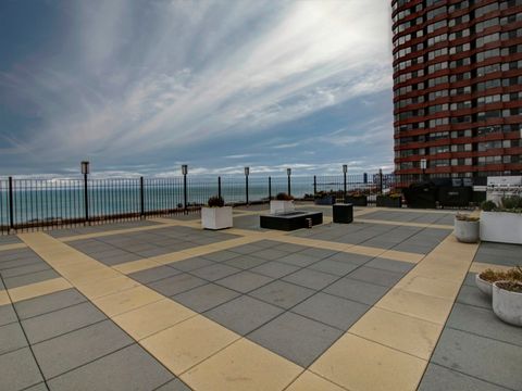 Tiny photo for 2970 N Lake Shore Drive #4D-4E, Chicago, IL 60657 (MLS # 12525600)