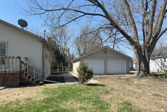 229 Richard Avenue