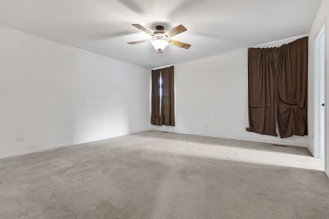 Tiny photo for 2440 Chopin Lane, Woodstock, IL 60098 (MLS # 12522936)