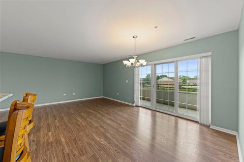 Tiny photo for 710 W 63rd Street #203, Westmont, IL 60559 (MLS # 12748316)